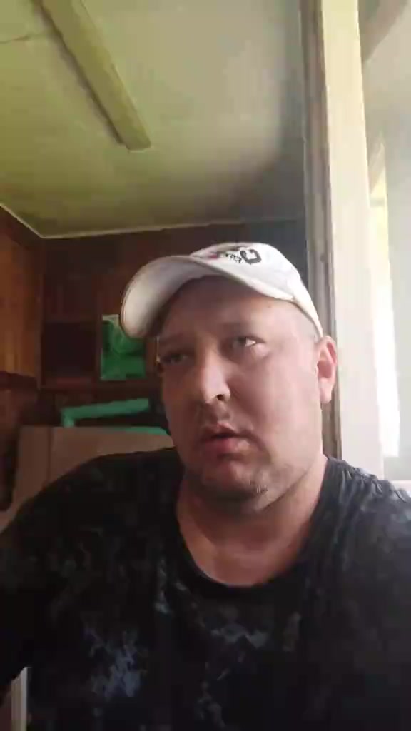 Красивая девушка.